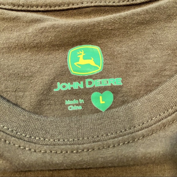 Girls John Deere T-Shirt size Large - Picture 3 of 3